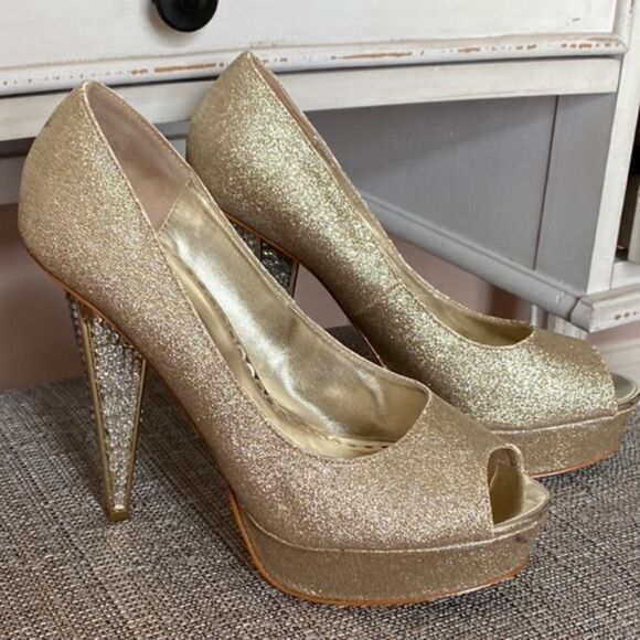 BeBe Gold Blingy Heels size 9 - Picture 4 of 12